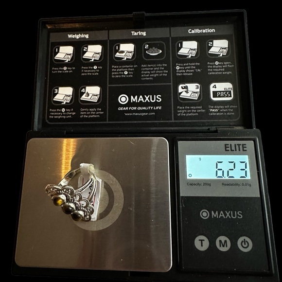 Tiger Eye Gemstones in Sterling Silver Ring - Picture 7 of 9